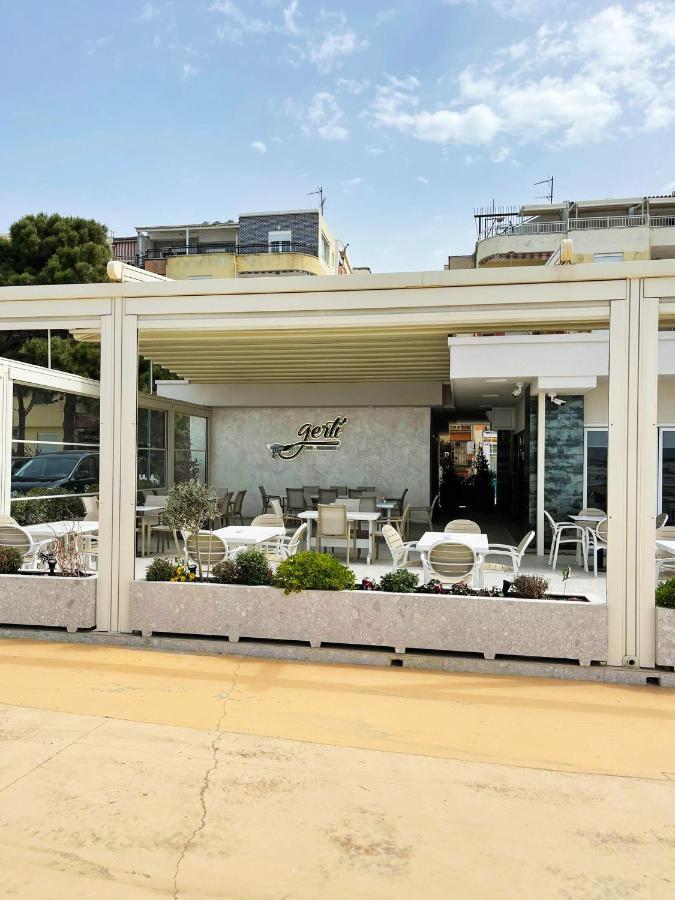 Apartment Cinco 33 Kufrujeme.Cz Durres Luaran gambar